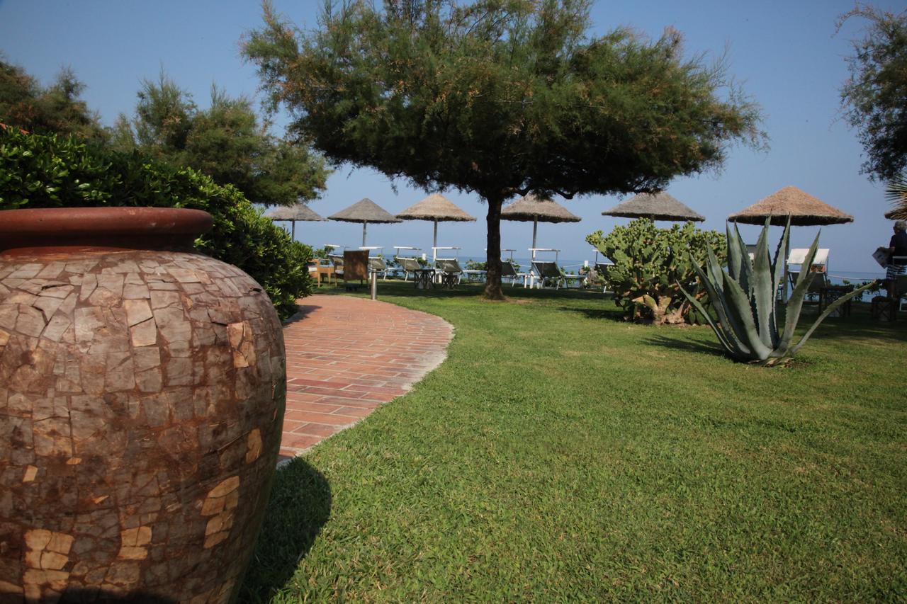 Borgo Di Riaci Beach Resort Santa Domenica  Exterior foto